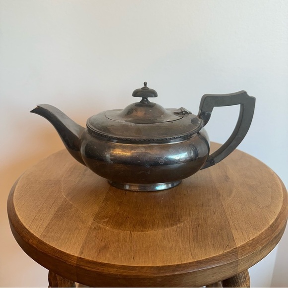 Vtg Silver Plated Sheffield Design  Kettle Tea Patina Nickel England Engraved M - Picture 2 of 16